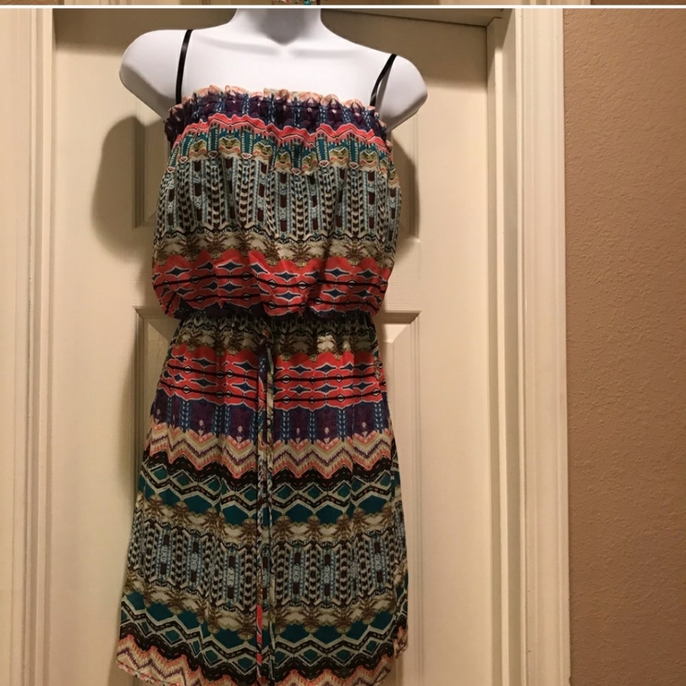 Dress - Picture 2 of 3